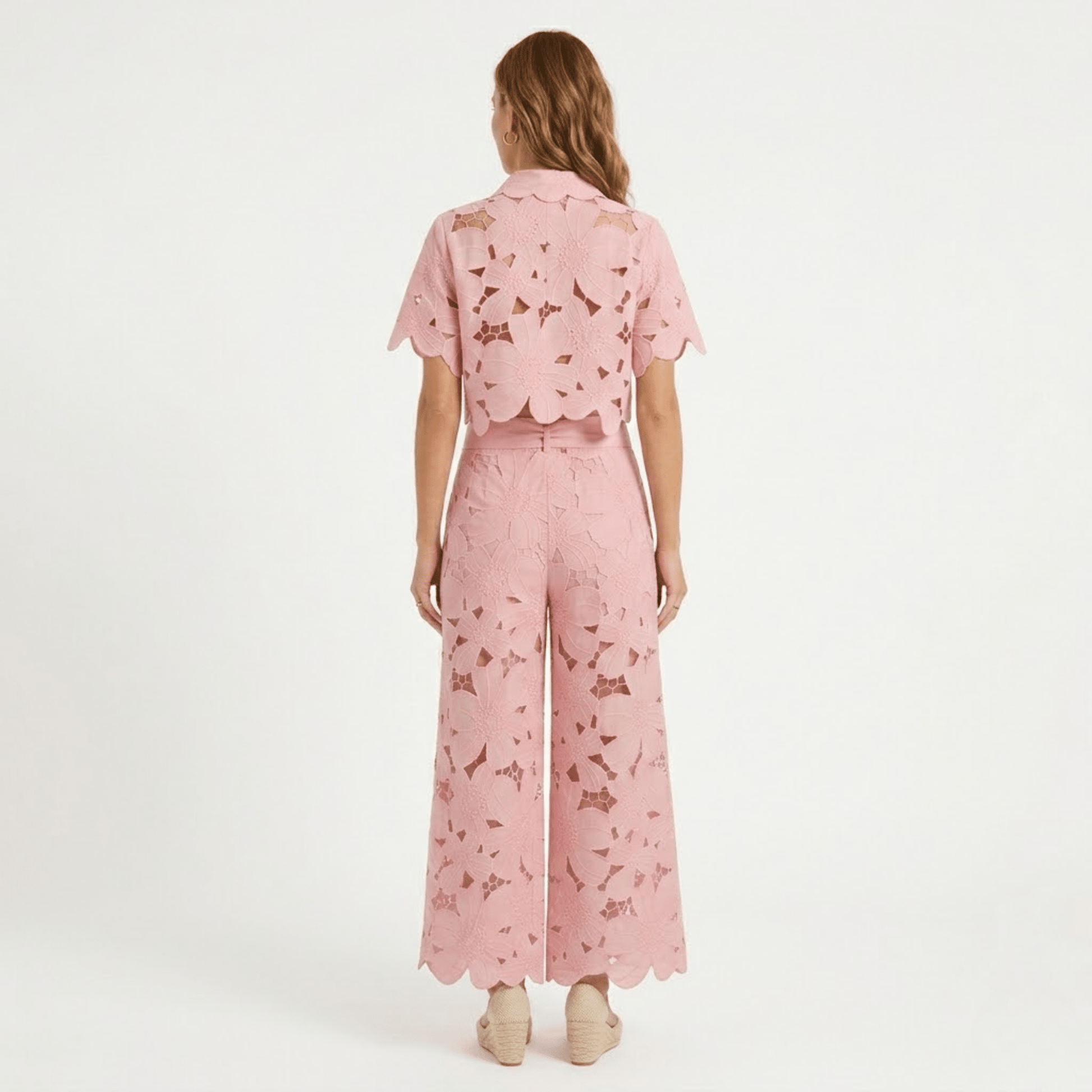 Lucía | Conjunto de Dos Piezas con Top Corto de Encaje y Pantalones Anchos para Mujer - Noa Lagos
